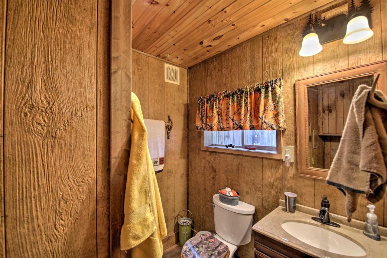 The Bovard Lodge Rustic Cabin Near Ohio River! Florence Exterior photo
